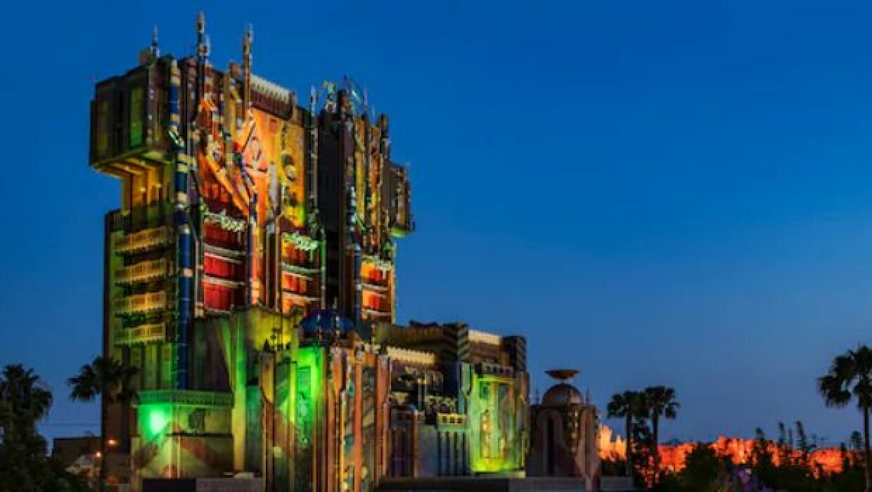 Disney California Adventure Park Avengers Campus Guardians of the Galaxy - Mission: Breakout abends