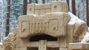 Freizeit-Land Geiselwind Forbidden Kingdoms neu 2021 Baustelle Maya Brunnen vorne