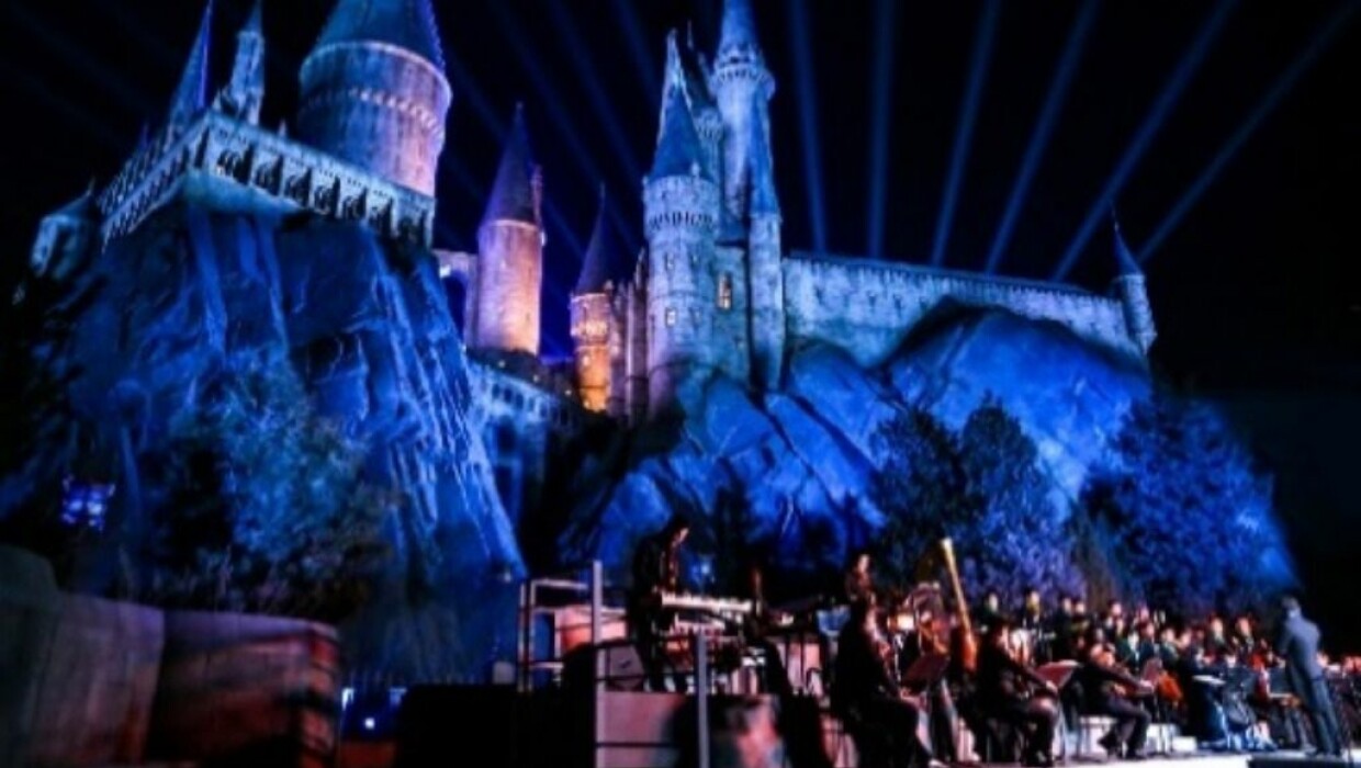 Universal Studios Beijing neu 2021 New Year Gala Hogwarts