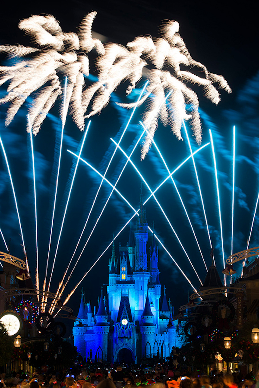 Silvester-Feuerwerk in Disneys Magical Kingdom Florida