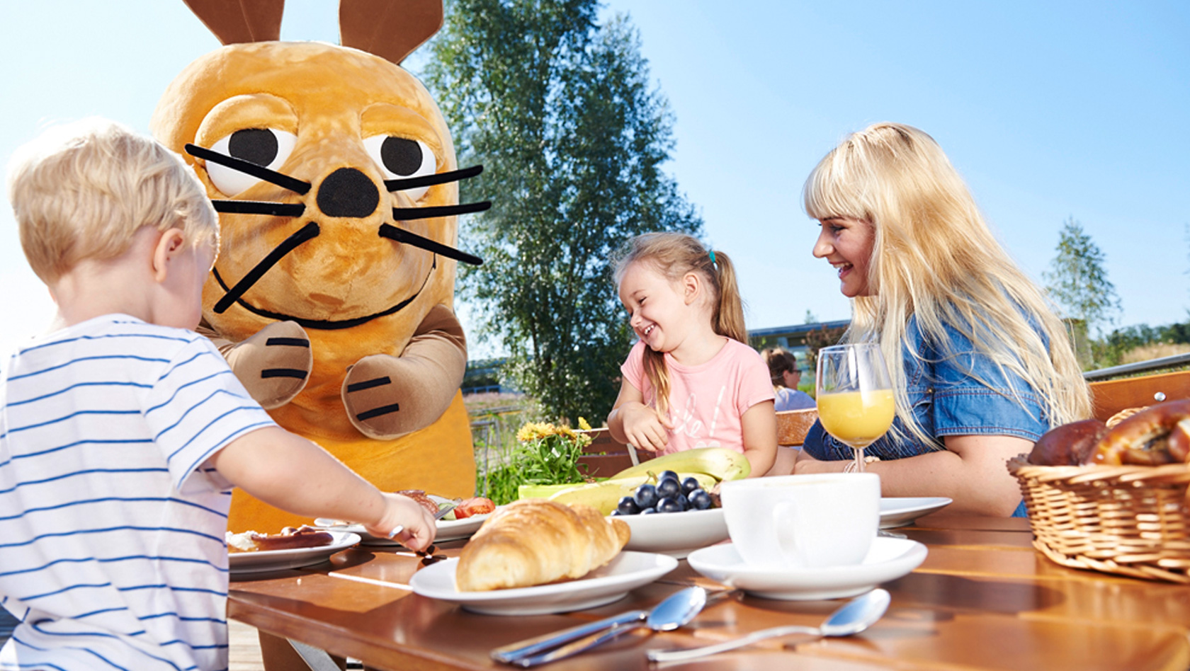 Frühstück mit der Maus im Feriendorf des Ravensburger Spieleland