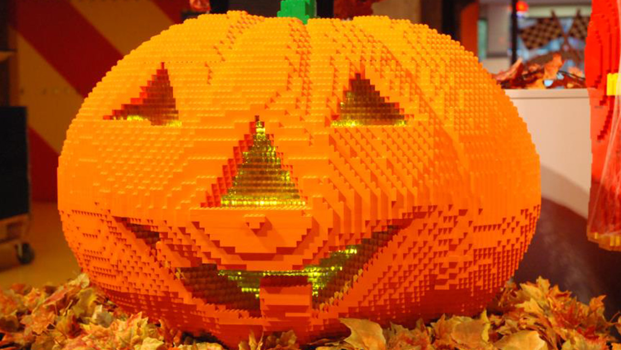 Halloween-Kürbis aus LEGO - Discovery Centre Oberhausen