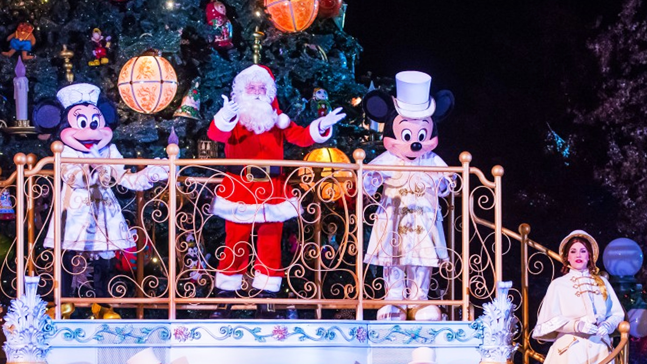 Disneyland Paris im Winter - Weihnachtsmann, Mickey, Minnie