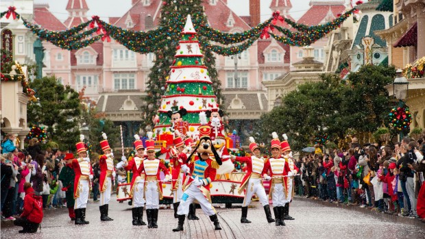 Disneyland Paris Christmas Parade Weihnachten
