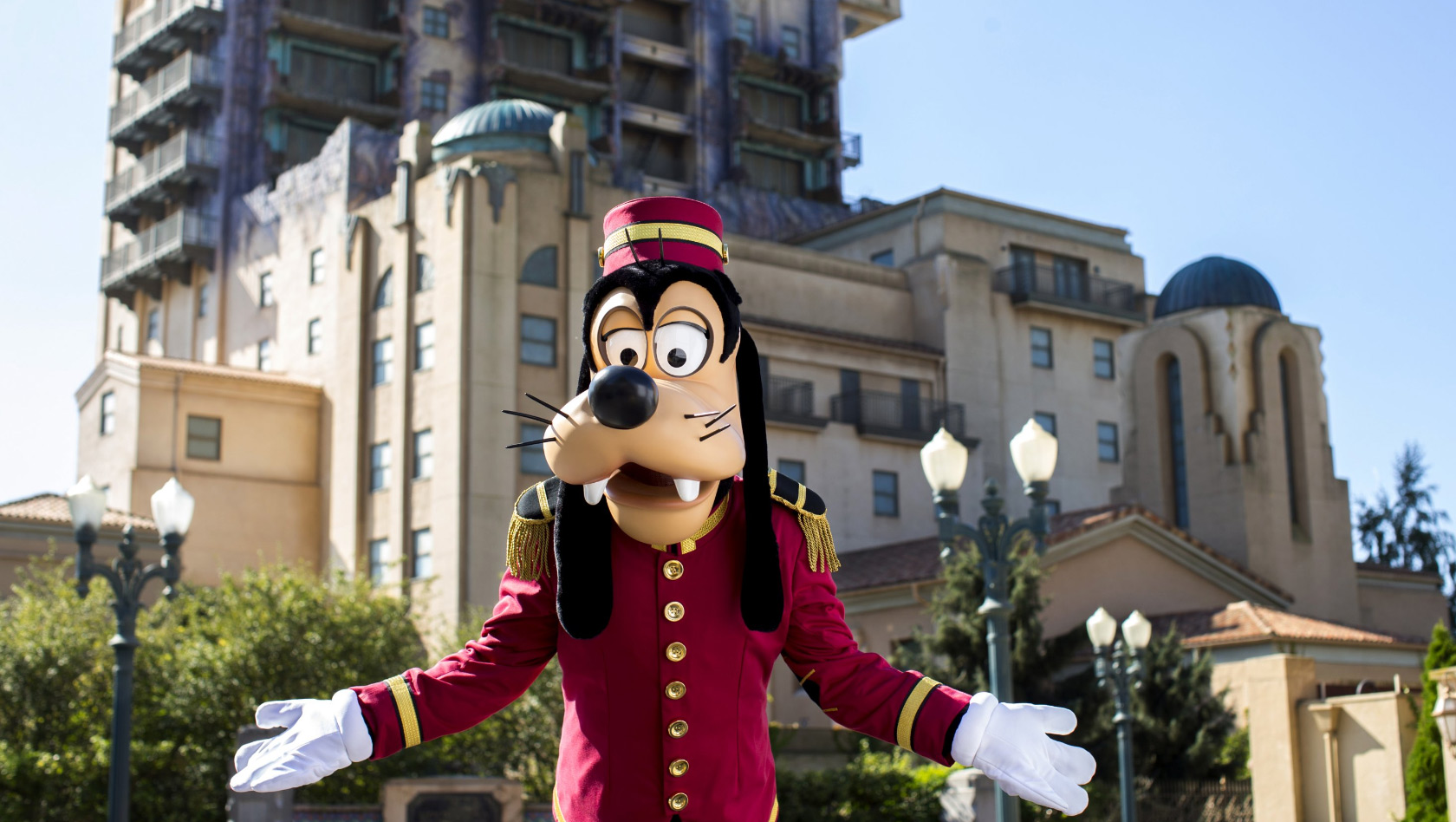 Hollywood Tower of Terror Disneyland Paris Goofy