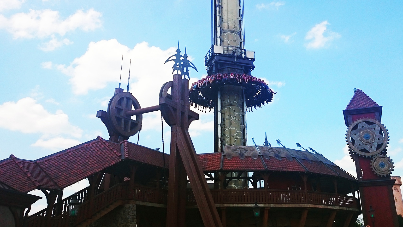 Scream Heide Park Gyro Drop Tower Gondel