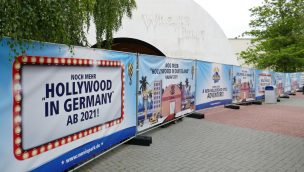 Movie Park Germany Neuheit 2021 Bauzaun
