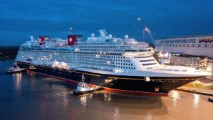 Disney Cruise Schiff Meyer Werft ausdocken