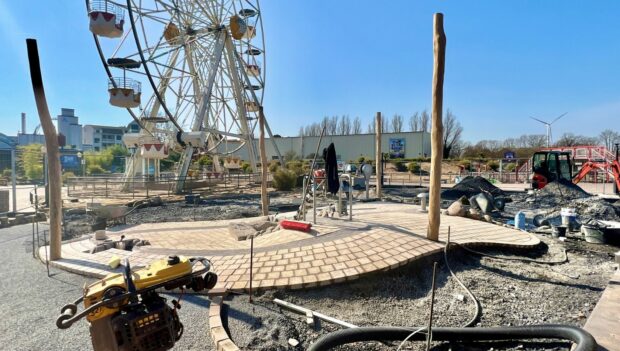Baustelle für den neuen Spielplatz am Santa Monica Pier im Movie Park Germany