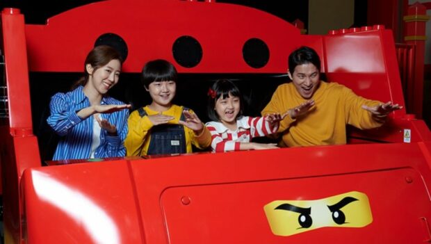 Die interaktive Themenfahrt "Ninjago: The Ride" im LEGOLAND Korea Resort