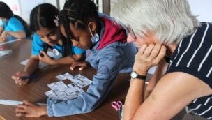 Kinder lernen bei der Fort Fun Summer School 2022