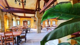 Einblick in das Restaurant Seeblick des Seaside-Resort im Freizeit-Land Geiselwind