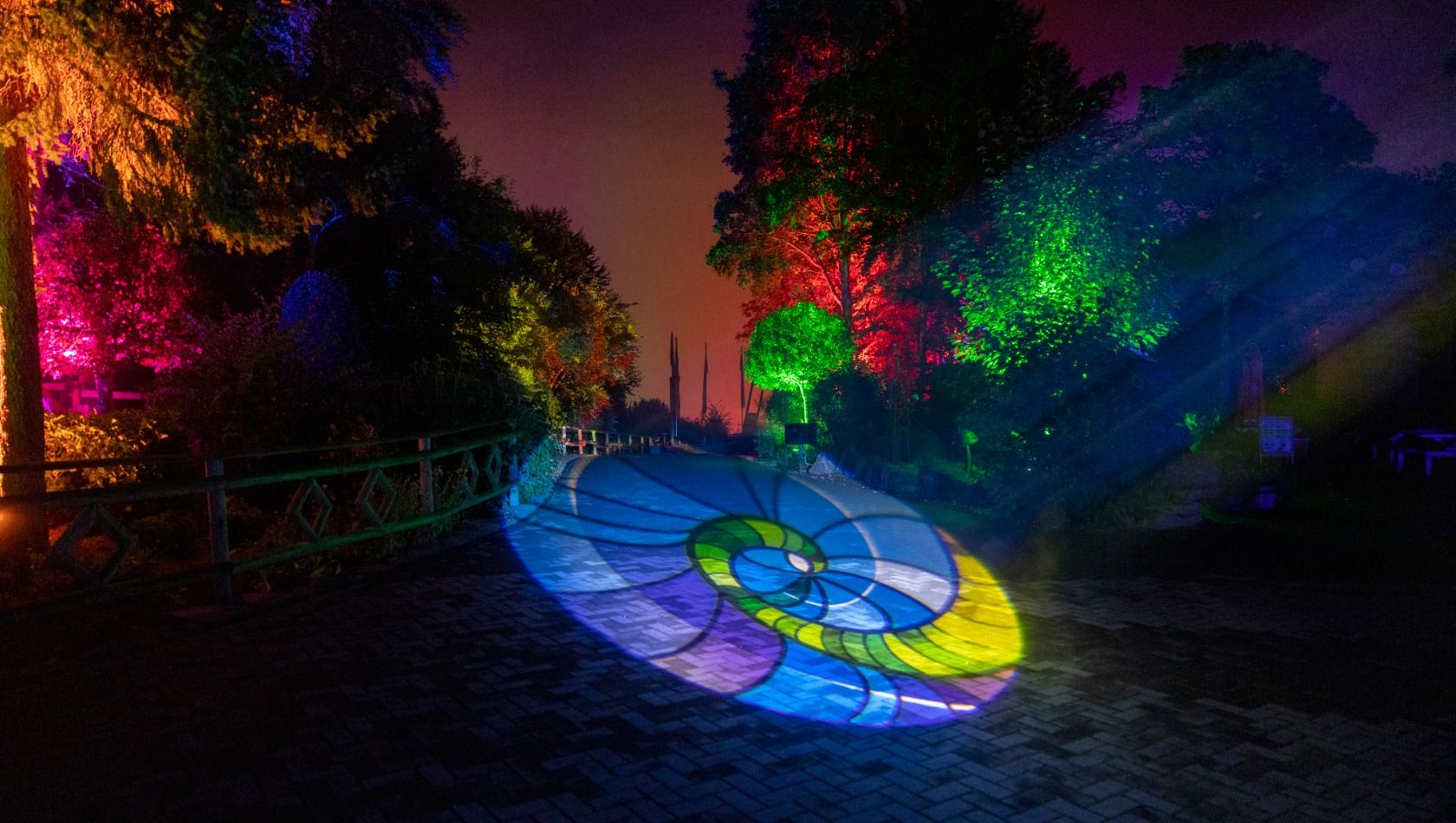 Lichter beim Lichtspektakel Skyline Park Leuchten
