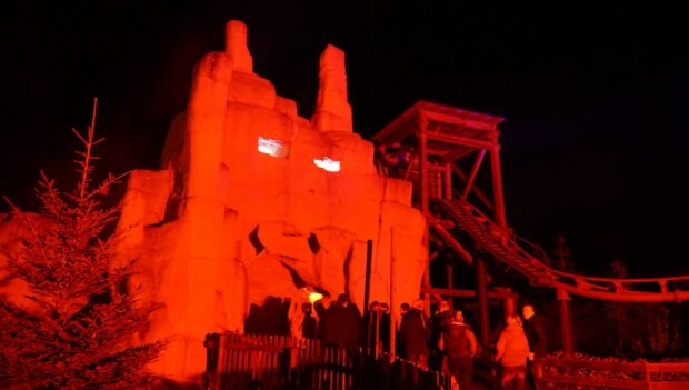 Der Eingang zu "The Mine" im Fort Fear Horrorland des Fort Fun Abenteuerland