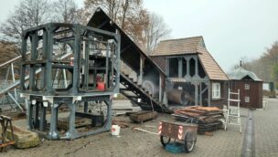Abbau der Altweibermühle im Freizeitpark Lochmühle