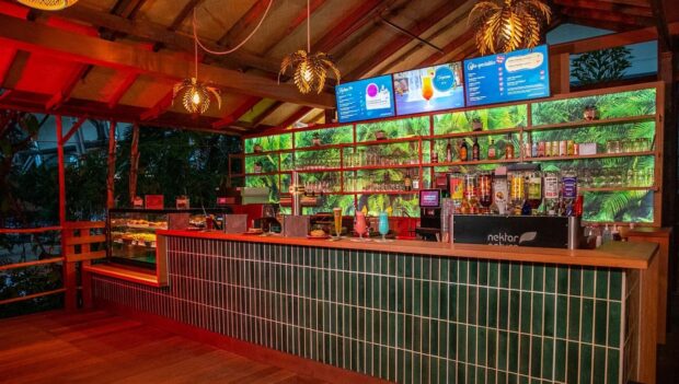 Umgestaltete "Lagoon Bar" in Tropical Islands