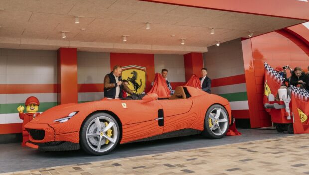 Ferrari Monza SP1 LEGO LEGOLAND Billund